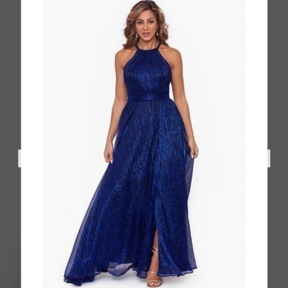 Betsy & Adam MILA Metallic-Crinkle Halter-Neck Gown in Royal Blue Size 6
